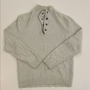 Men’s Light Gray 1/4 zip Sweater size L